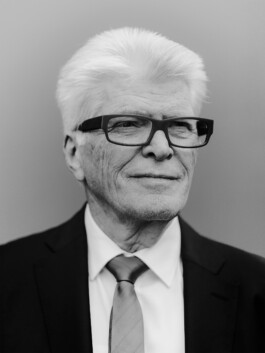  Ricardo Wiesinger Documentary and Portrait Photographer Editorial and Corporate